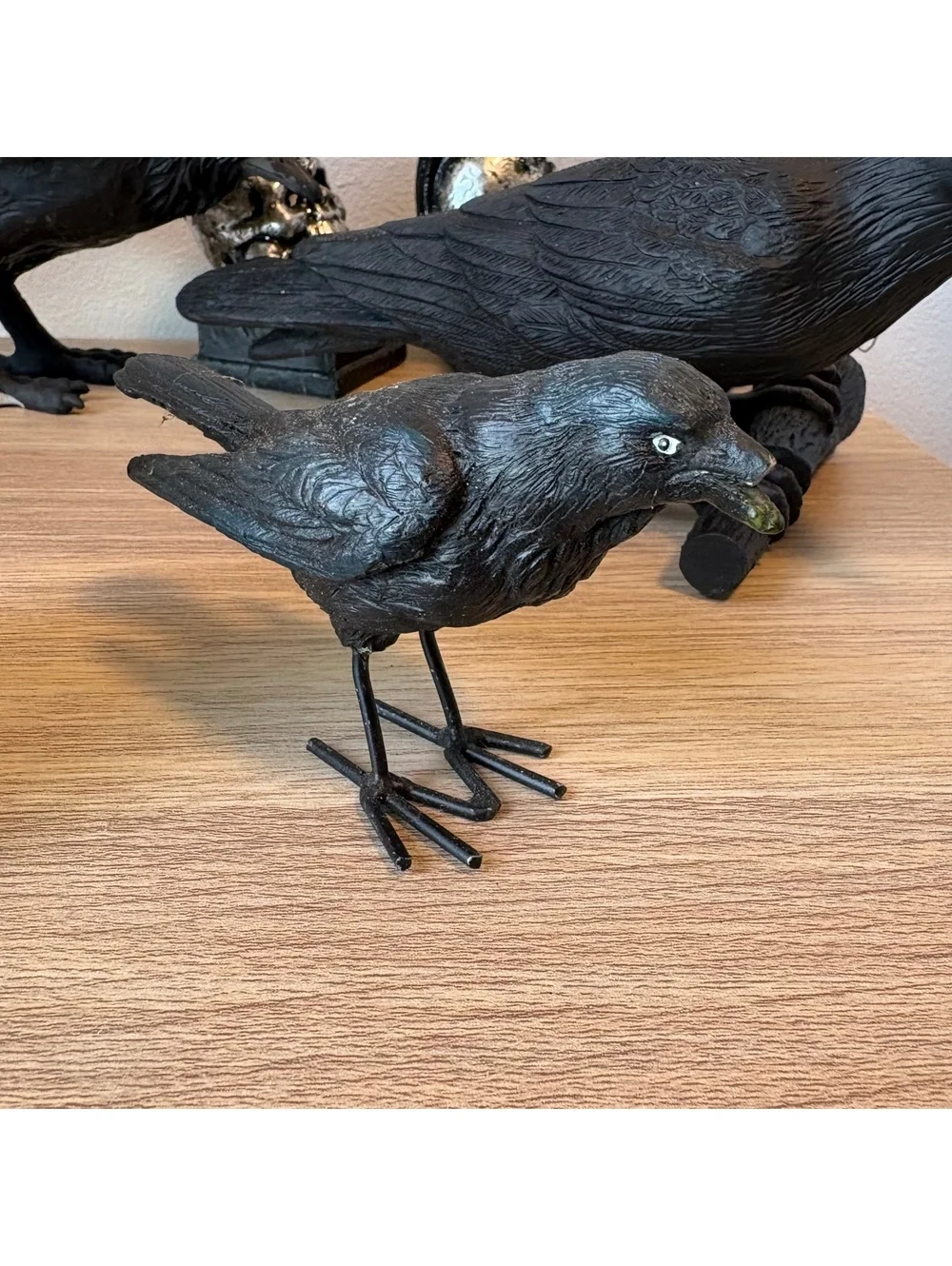 Halloween Raven & Skull Decor Lot – 7 Pieces Gothic Crows, Skulls, Spooky Decor